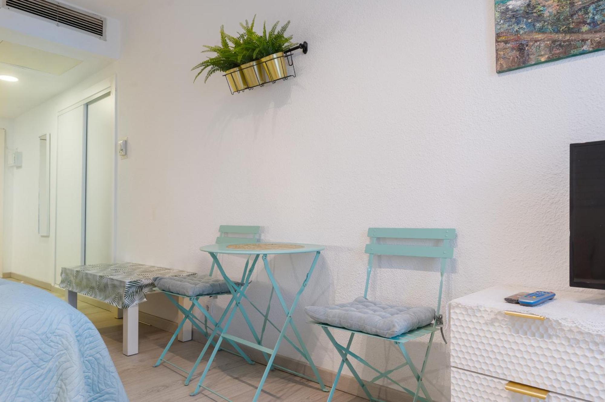 Appartement Comfortable And Functional In Triana